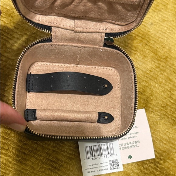 kate spade black and gold compact jewelry case - Picture 3 of 3